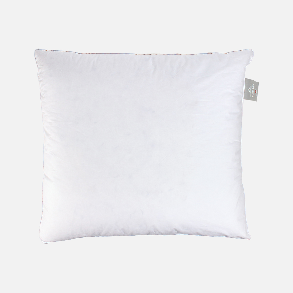 Hovedpude - Femø "Høj" moskusdunpude - 60x63 cm - 3 kamre med panelkant - Quilts Of Denmark