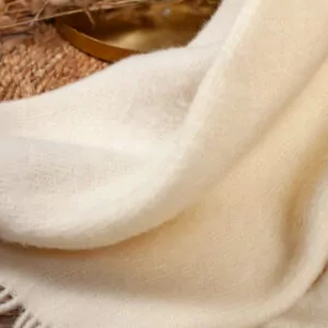 uldplaid i creme