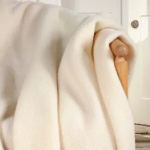 uldplaid i creme