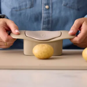 hasselback-skærer humus