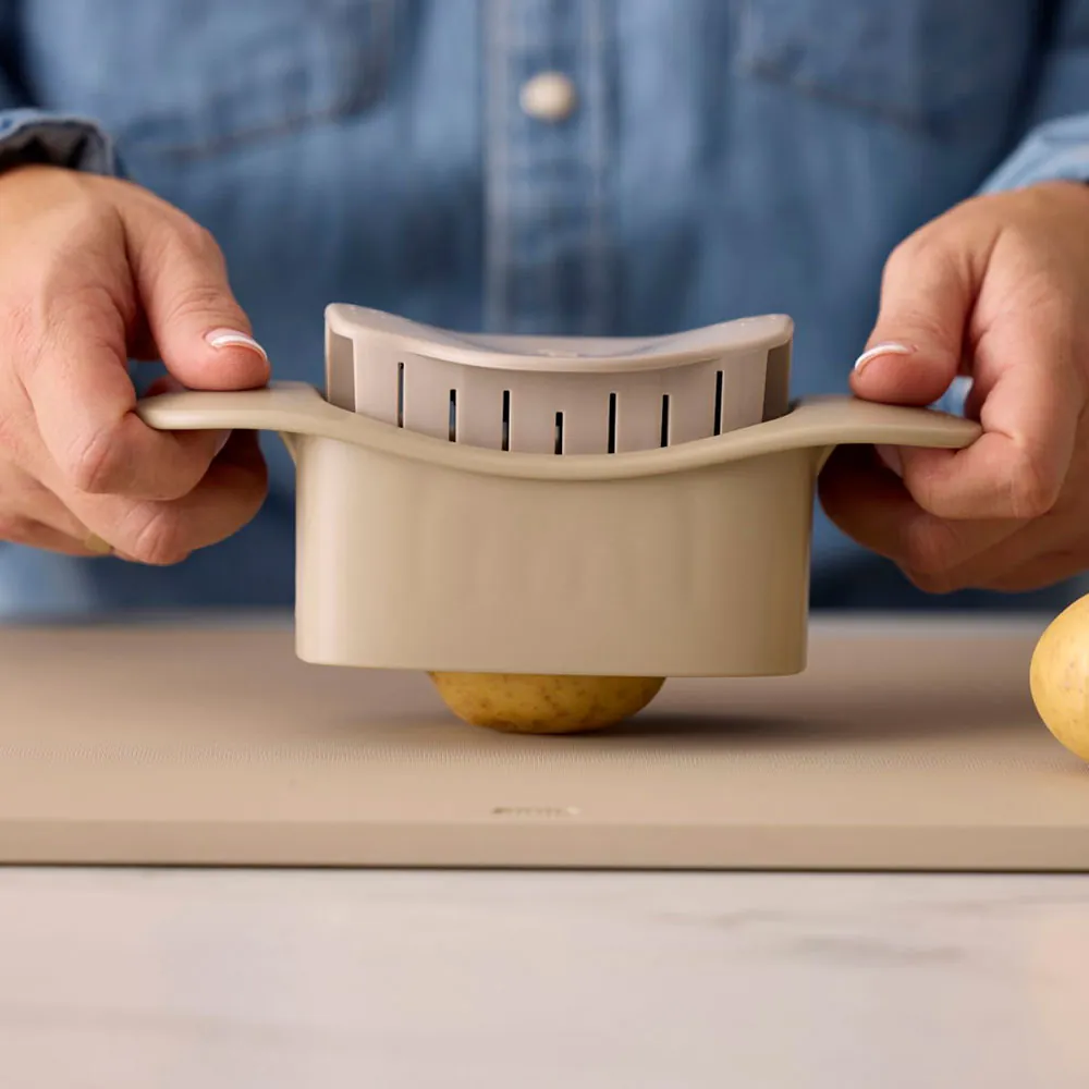 hasselback-skærer humus